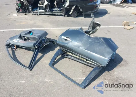 2018 Nissan Pathfinder Platinum z USA, uszkodzony, nr VIN 5N1DR2MM1JC626944